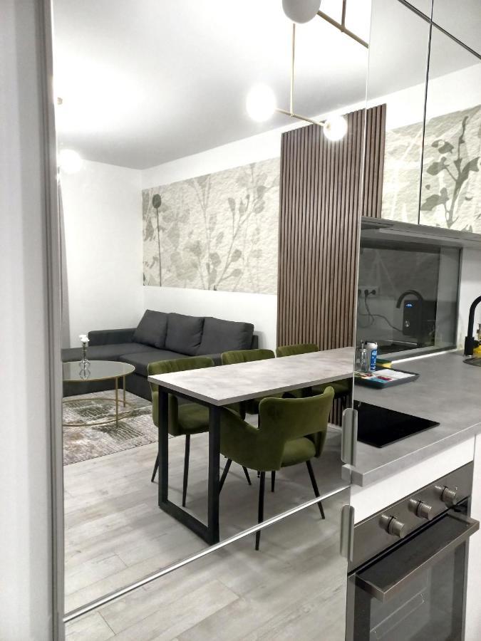 Green City Center Apartment *