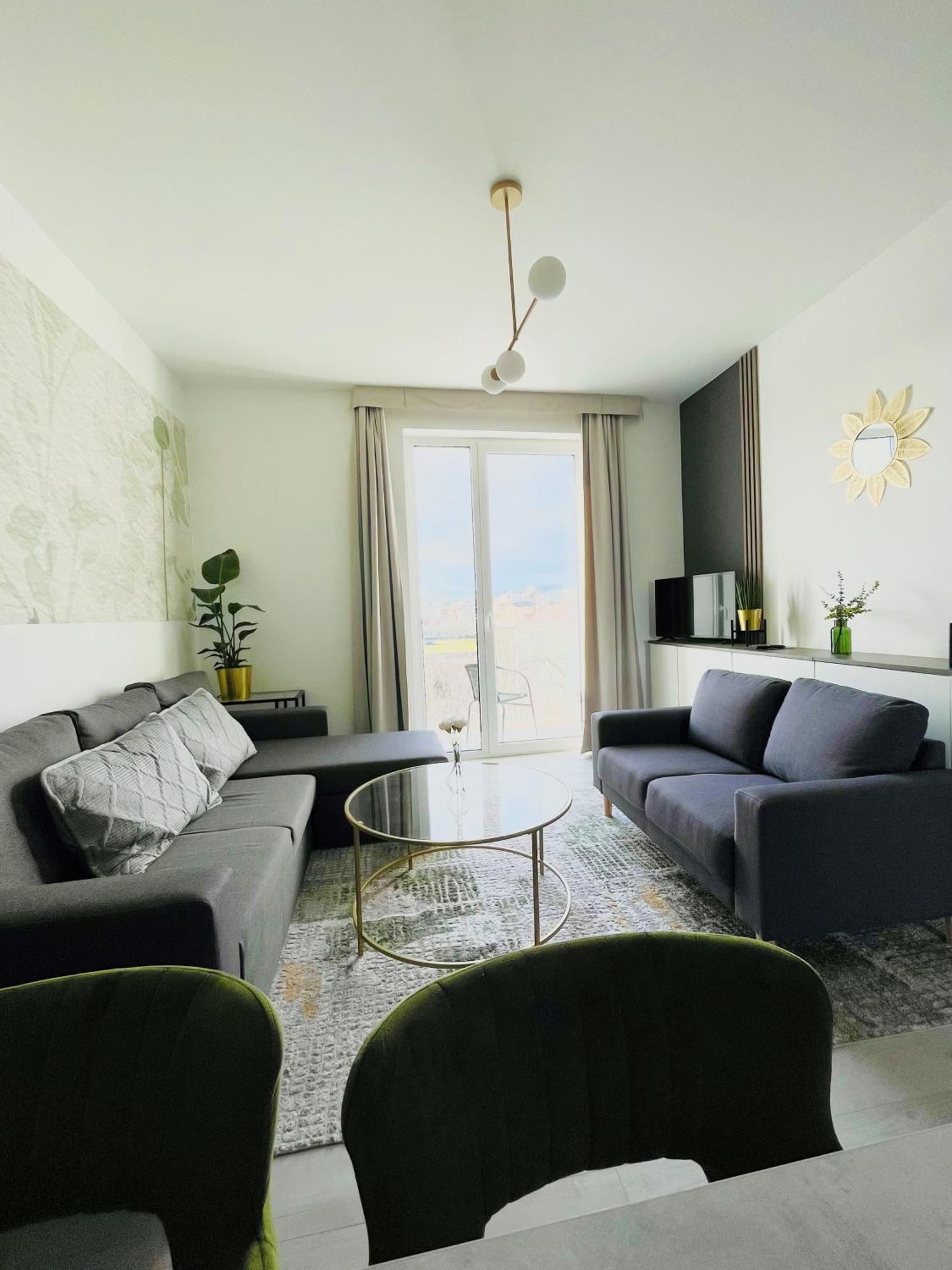Green City Center Apartment *